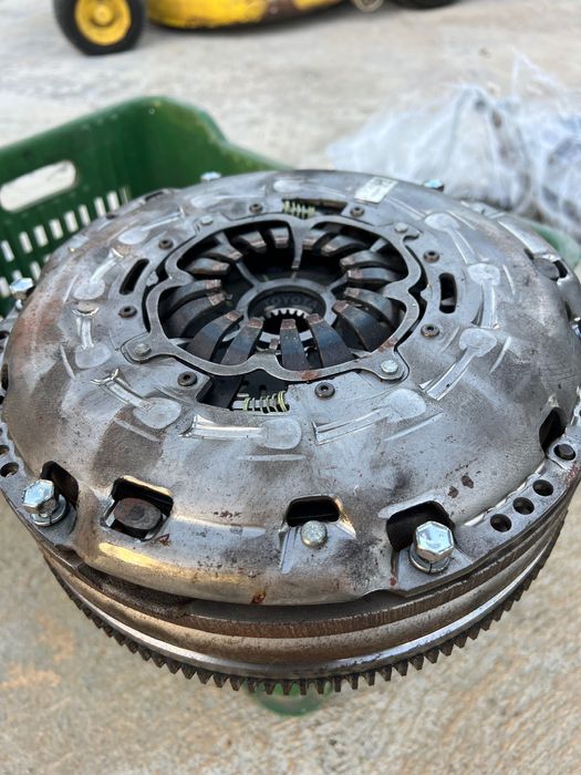 Kit de embreagem Toyota Auris 1.6 D4d Luk