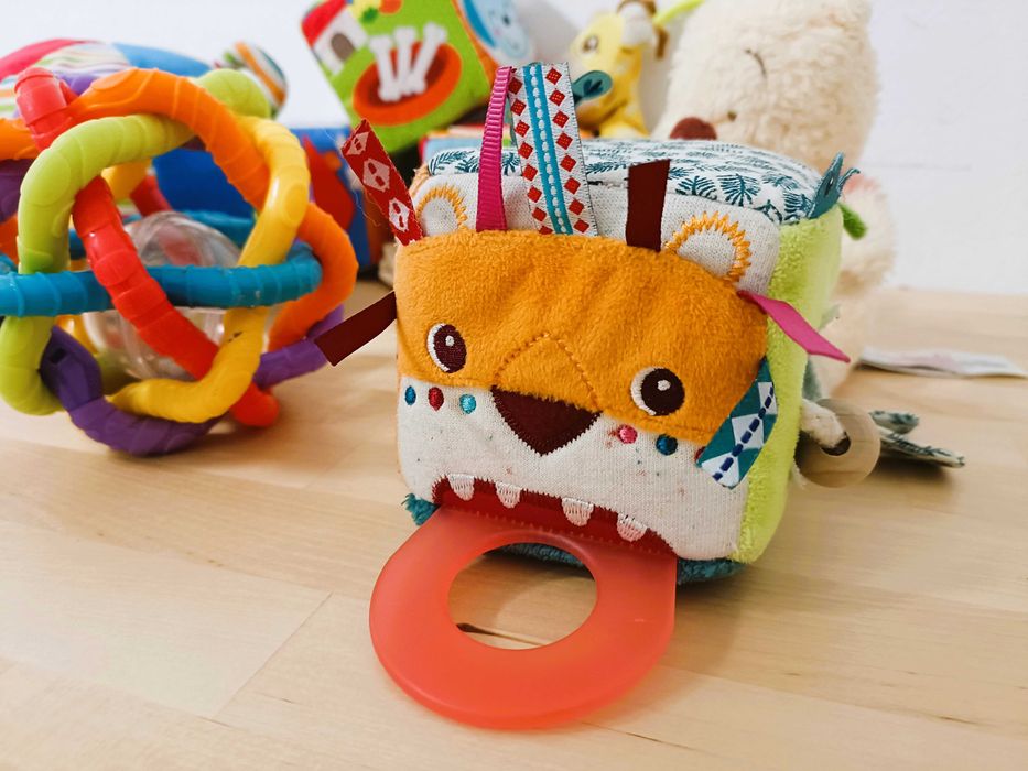 Pack 6 Brinquedos para Bebé (como novos)