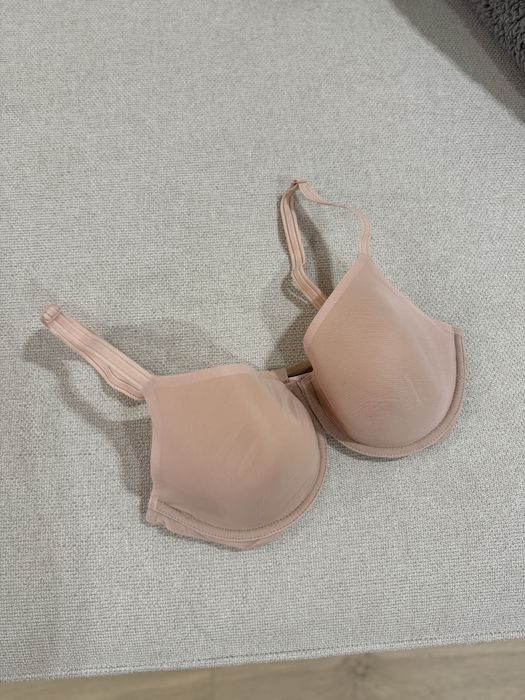 Бюстгальтер  Victoria's Secret 70D