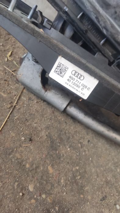 Wybierak zmiany biegów drążek lewarek gałka Audi A6 C7