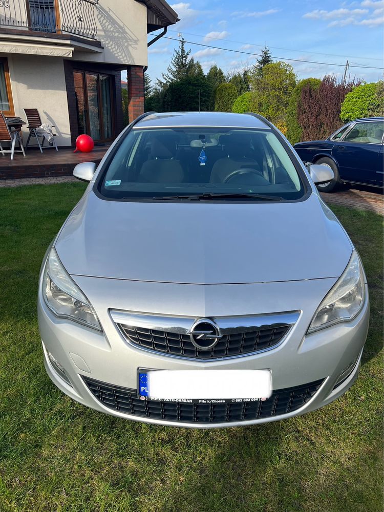 Opel Astra J 1.3 cdti ecoFLEX 2011 95KM