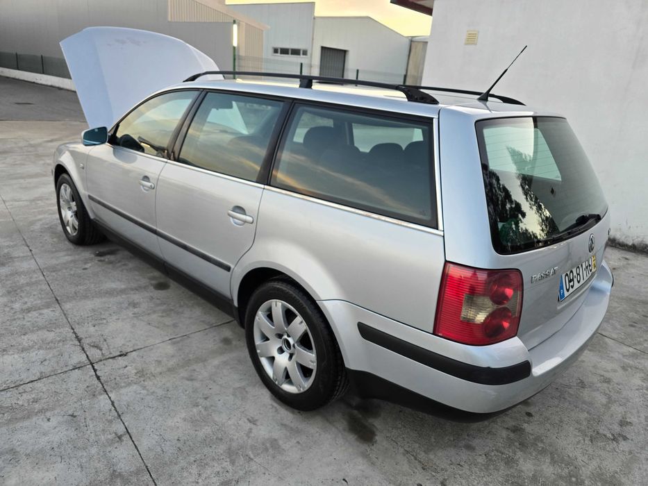 Passat Variant 1.9 TDI PD130cv em ótimo estado com teto de abrir