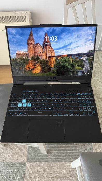 ASUS TUF Gaming F15 i7 16gb RAM 512gb SSD