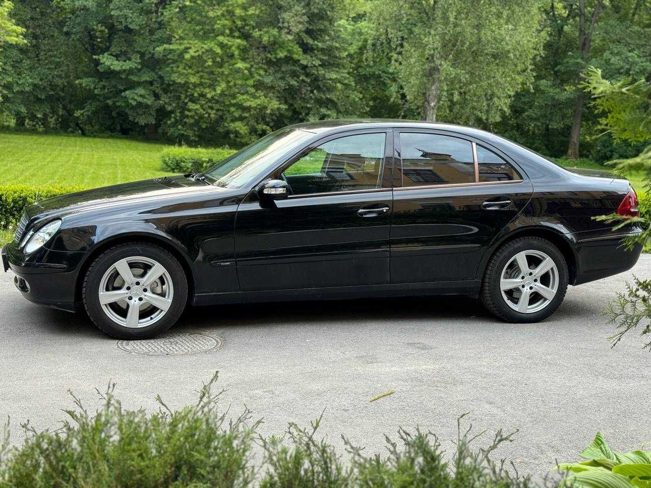 Mercedes-Benz E-Class 2002