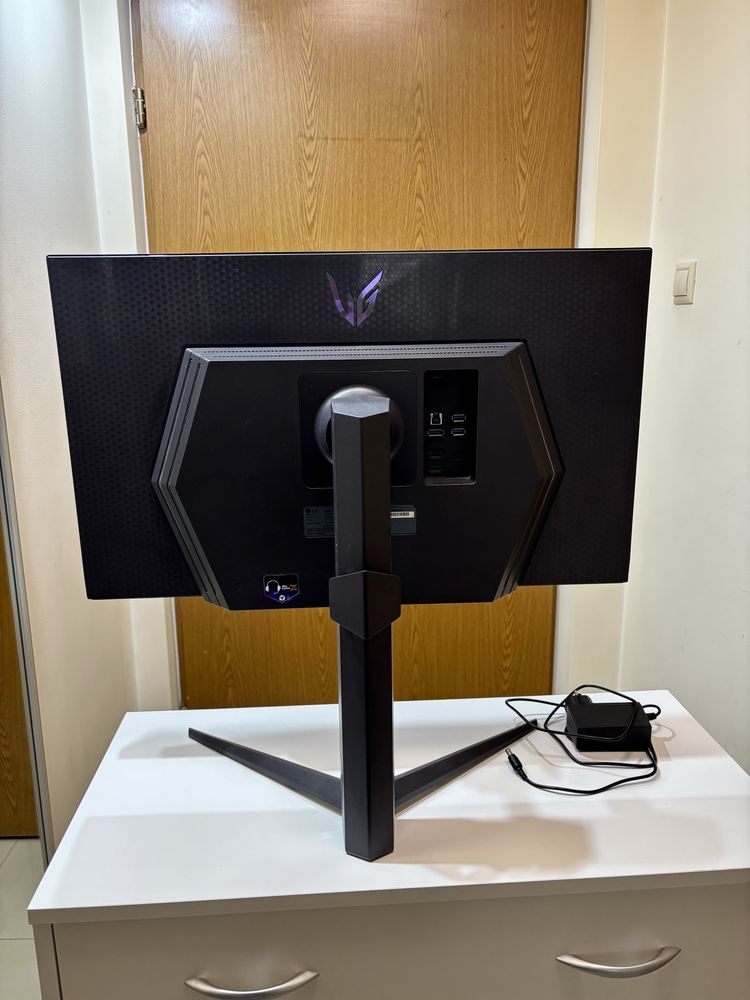 Monitor LG UltraGear 27GR93U-B – 4K, 144 Hz, jak nowy!