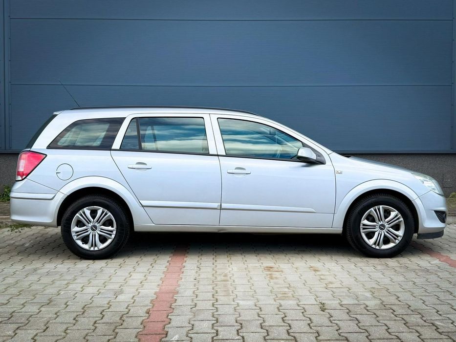 Opel Astra H Kombi 1.4 16V 90KM Klimatyzacja Tempomat