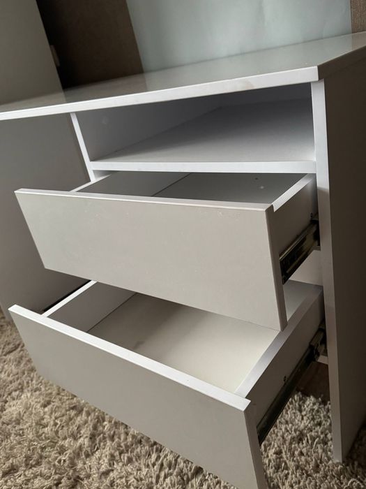 Продаю стіл і пенал, можна окремо