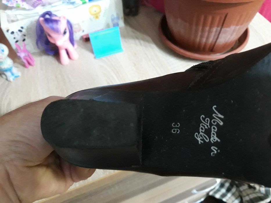 Продам женские сапожки 36 размер