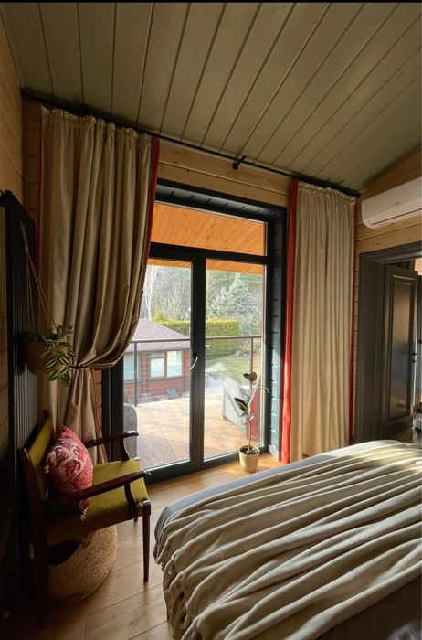 Подобова оренда будинку біля Києва, басейн, сауна, більярд, ліс