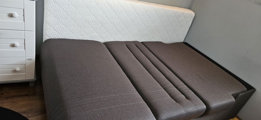 Dwuosobowa sofa rozkładana