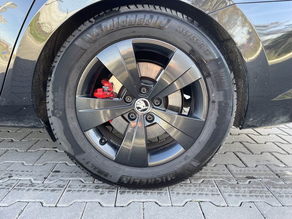 Koła 4szt 5x112 235/50/17 Skoda VW Michelin
