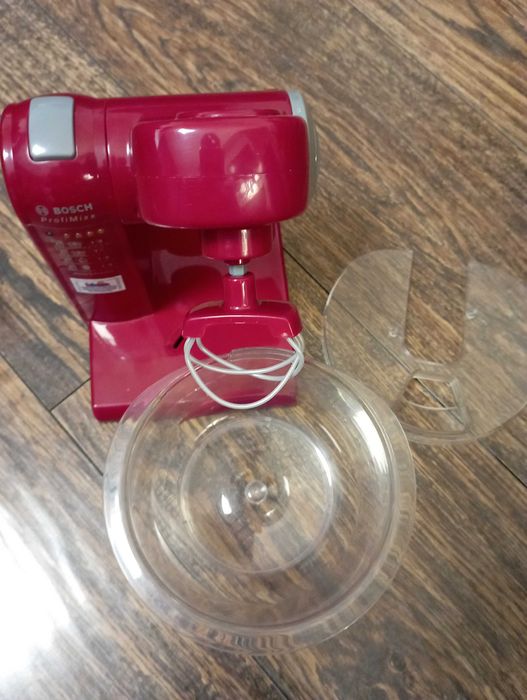 Zabawka robot kuchenny planetarny  Bosch Theo Klein na baterie+gratis