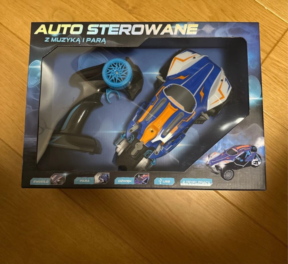 Nowe auto sterowane z muzyką i parą