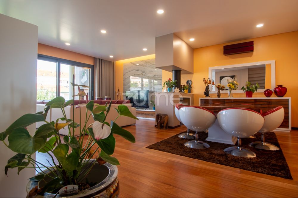 Luxuosa Moradia T4 com Piscina localização privilegiada em Ermesinde