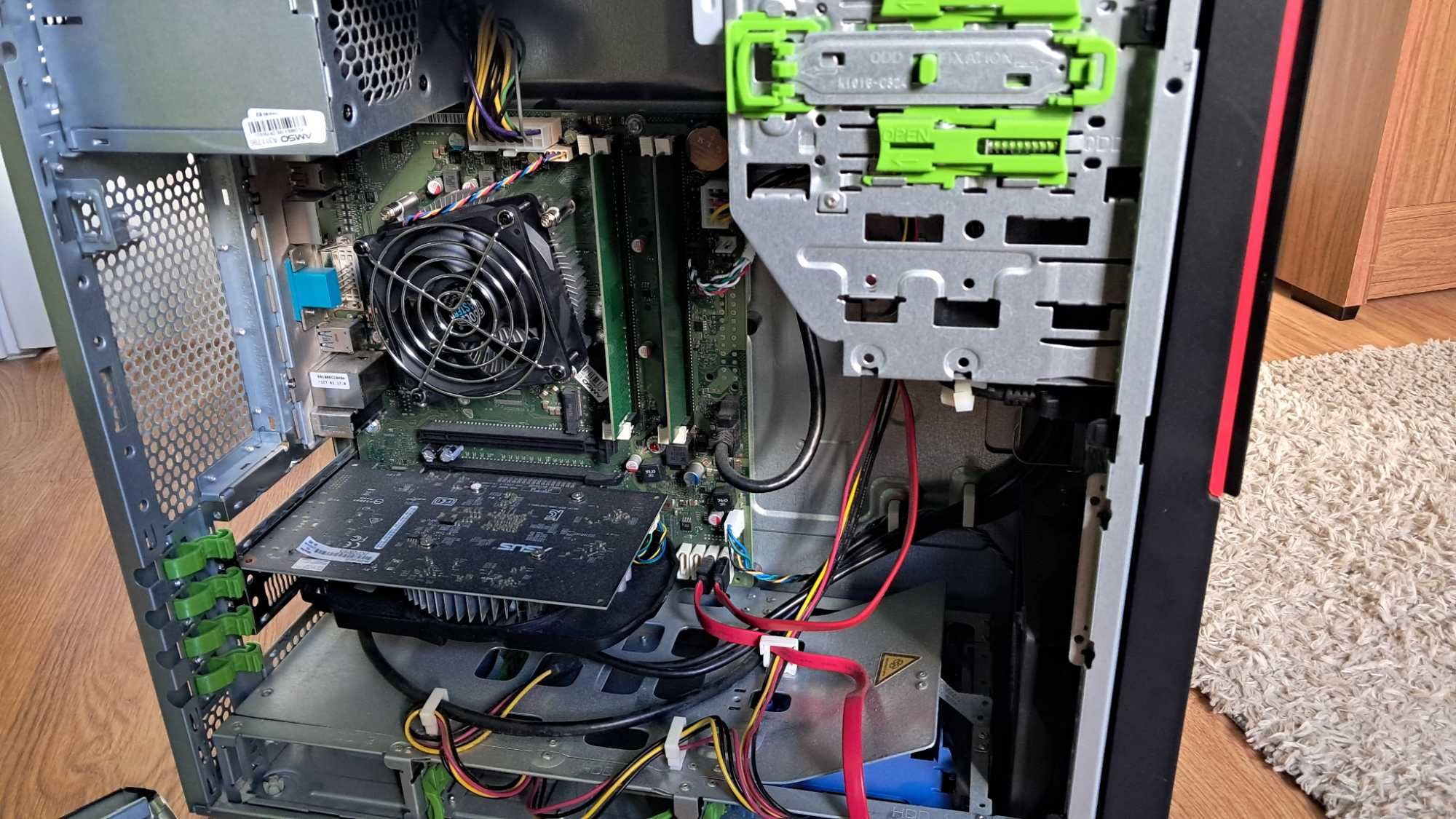 Komputer Fujitsu Esprimo P756