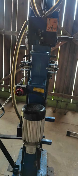 Rębak do drewna hydrauliczny 10 ton nacisku