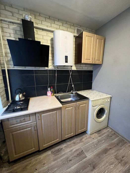 Сдам 1 к кв.-ру.на Космосе  по ул.Сытова  тц,,Варус,,