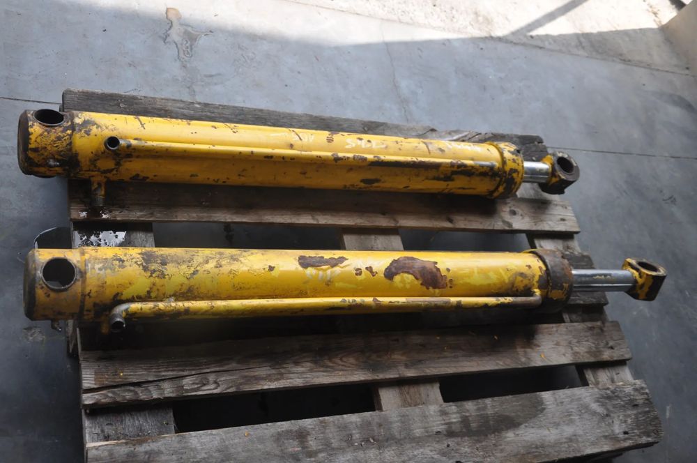 Silownik hydrauliczny jcb 3 cx