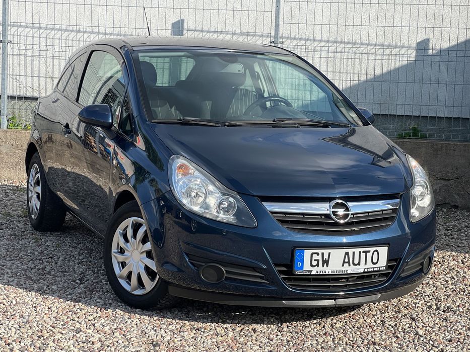 Opel Corsa 1.4Benz 2010r. Klimatyzacja