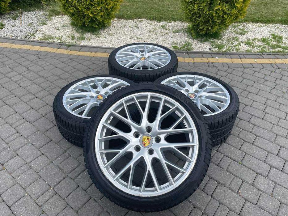 275/35R21 315/30R21 Koła zimowe PORSCHE PANAMERA 971 Turbo GTS 4S