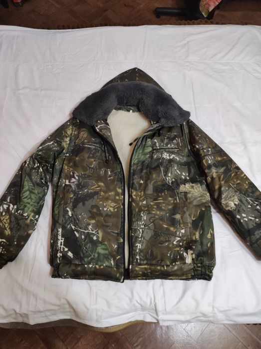 Камуфляжная куртка дубок размер 48-50.