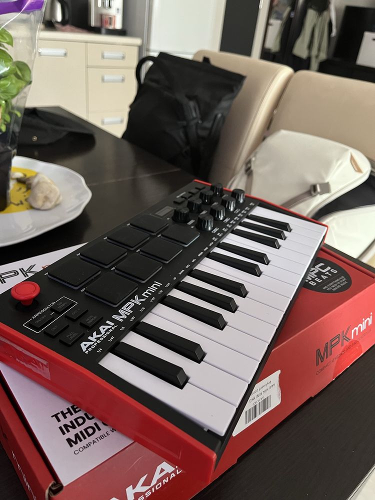 AKAI mpk mini mk3