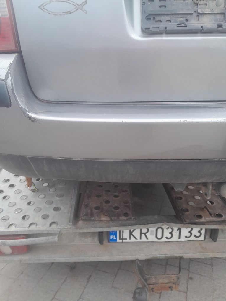 Zderzak tylny passat b5 fl kombi kod lakieru LD7W