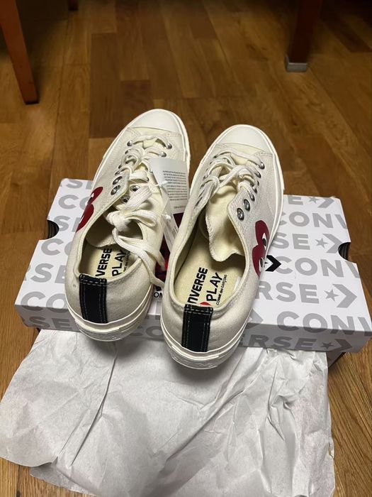 Ténis Converse x Comme des Garçons PLAY Chuck 70 - Branco
