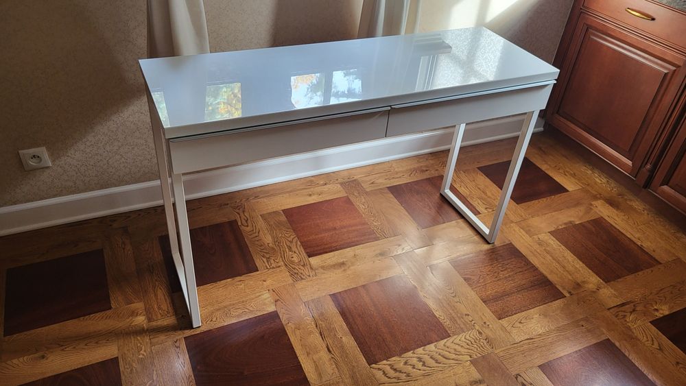 Toaletka Ikea Besta Burs