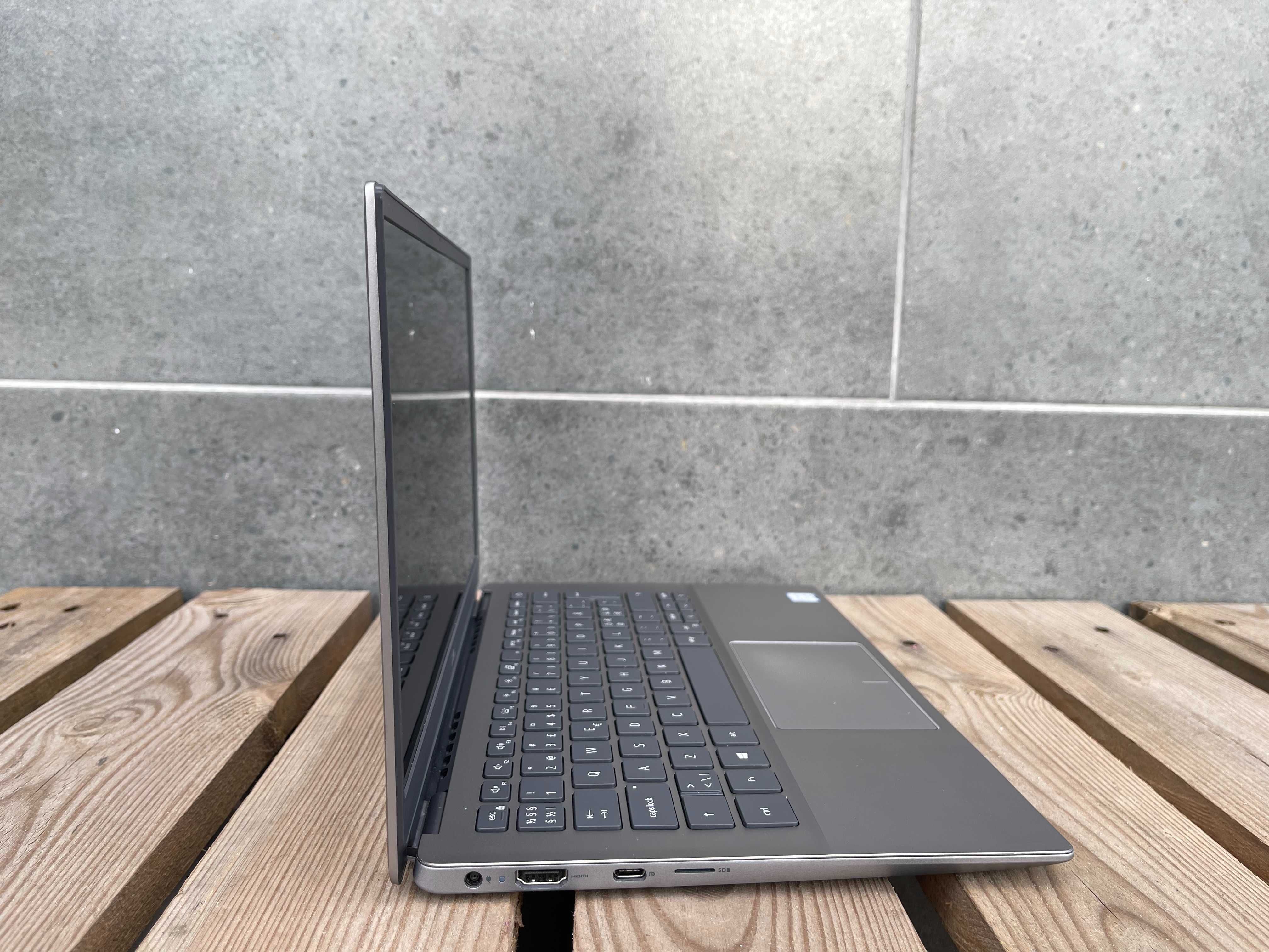 Ноутбук Dell Latitude 3301/i5-8265U/8DDR4/256M2/13"/FHD/IPS/Гарантія