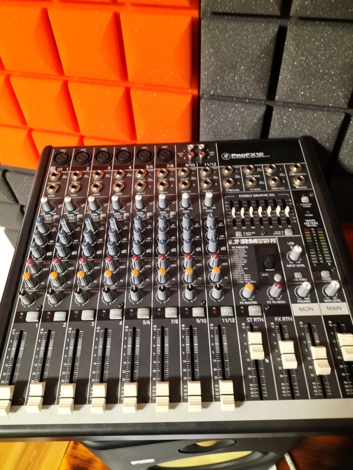 Mackie fx 12 mk2