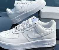 Całkiem nowy Nike Air Force 1 Low '07 White Eu 38