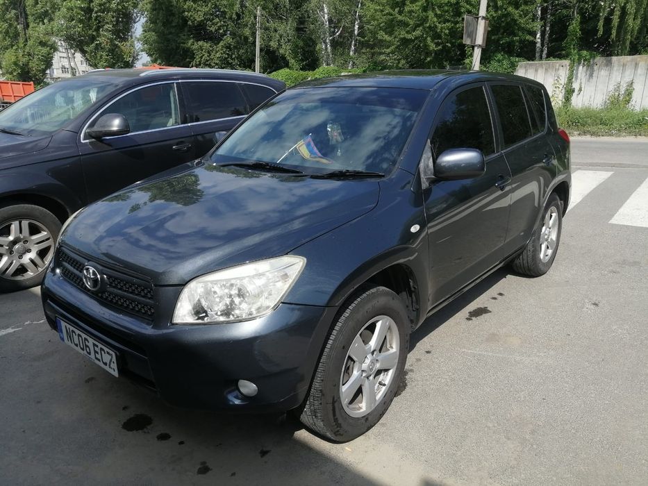 Тайота Раф 4 2.0 газ/бензин
