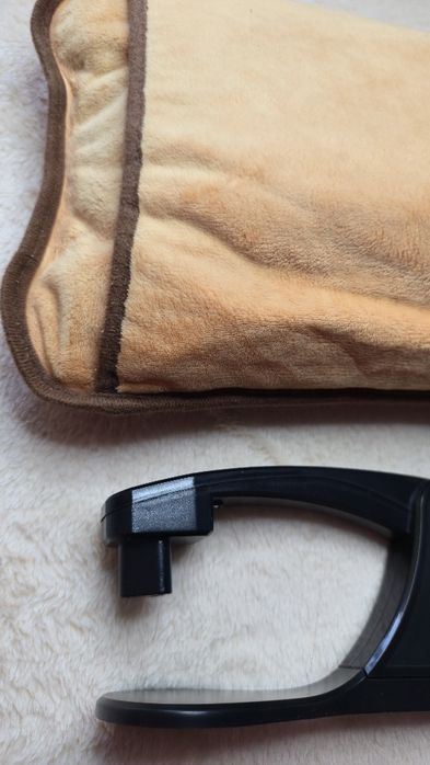 Sprzedam poduszkę elektryczną marki VULCANO – model TMHEP300.
Stan: ba