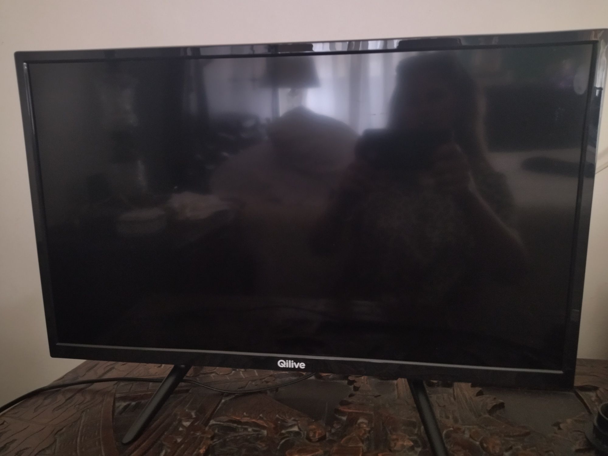 TV Qilive  24" 60 cm