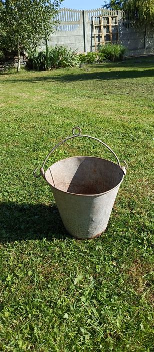 Na wodę na kwiaty do ogrodu na dobre samopoczucie.