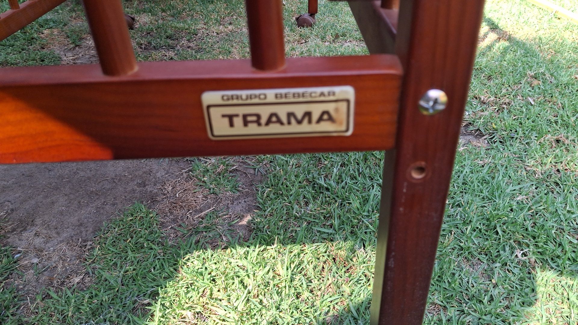 Berço bebecar Trama