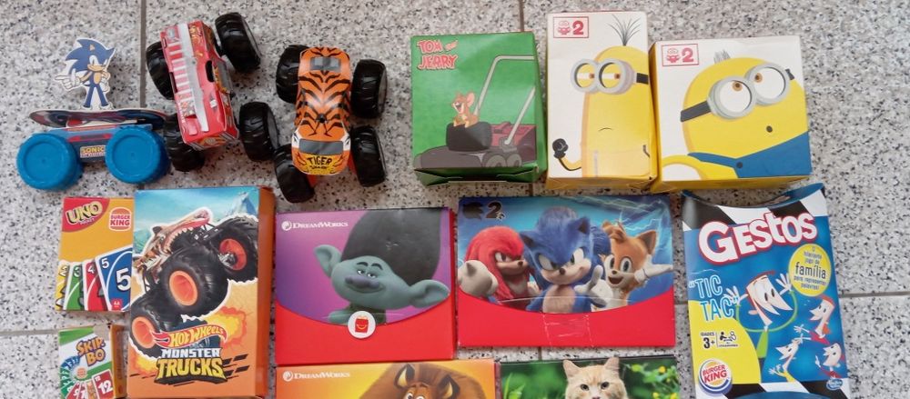 Lote de Diversos Brindes coleção Happy Meal - Mcdonalds