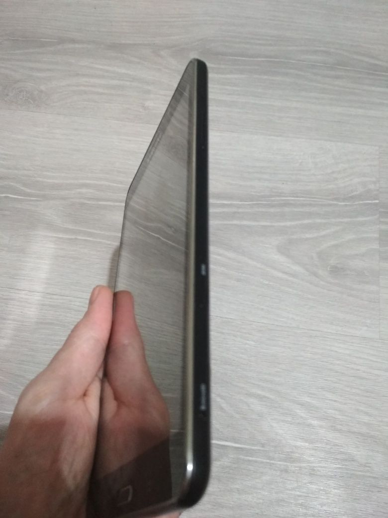 Планшет Samsung Tab 4 SM-T 231