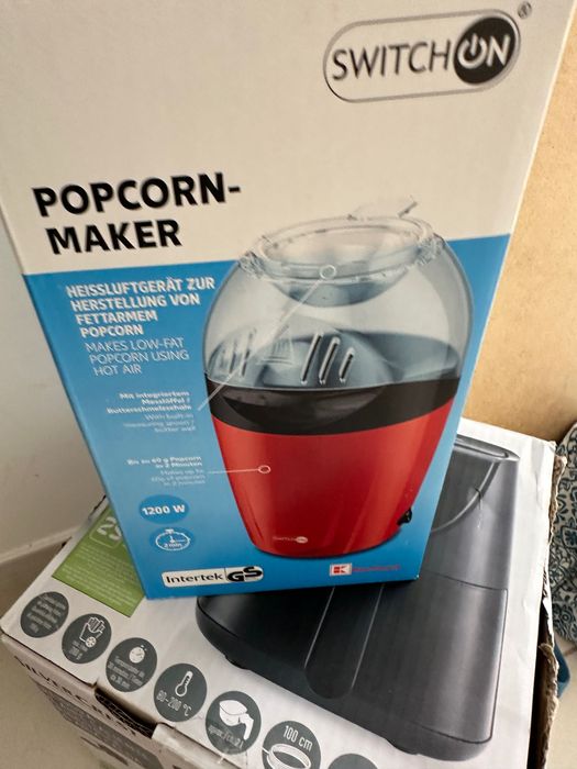 Lote de cozinha, máquina de pipocas e wok Fissler(como novos)