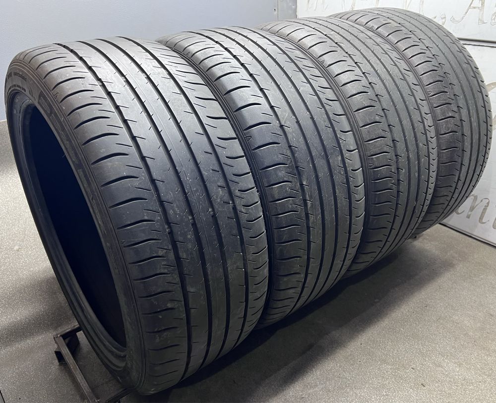 Шини 245 40 R19 Dunlop SP Sport Maxx 050 літо комплект літні