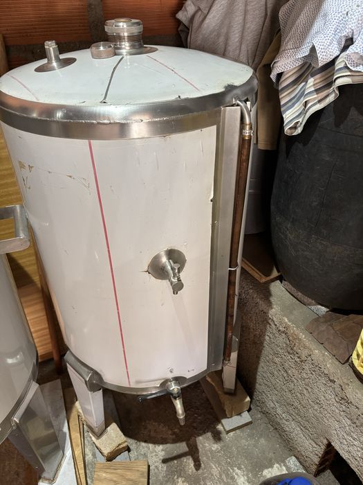 Esmagadeira de uvas electrica como nova