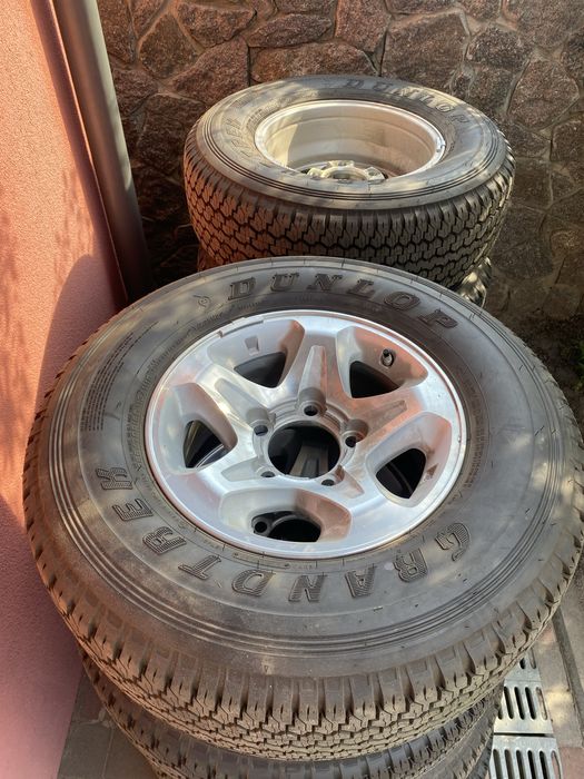 Диски з шинами 5/150