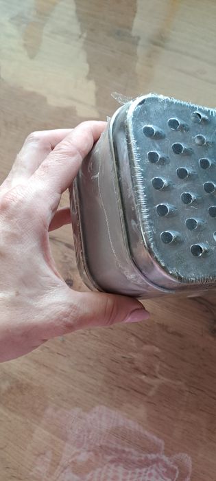 Nowa tarka z pojemnikiem