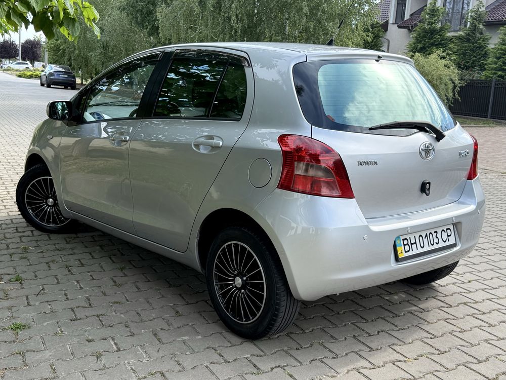 Toyota Yaris 1.3 2006г.в.Официальная.77тыс км пробег