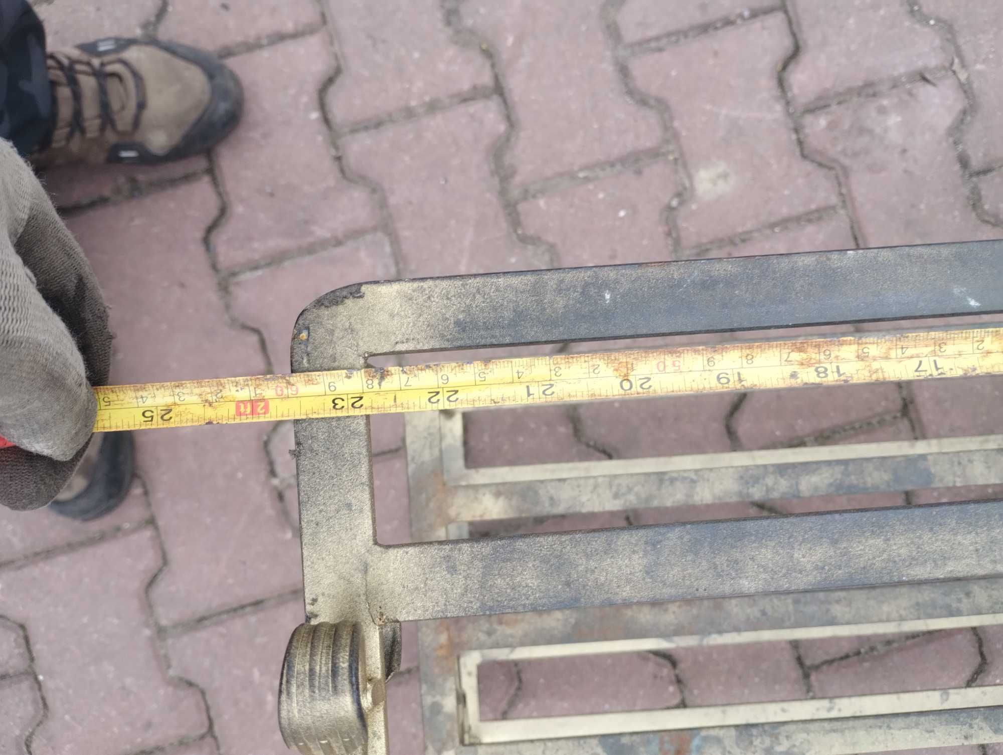 Półka szafka stalowa kuta  metalowa ozdobna manufaktura  Siewierz