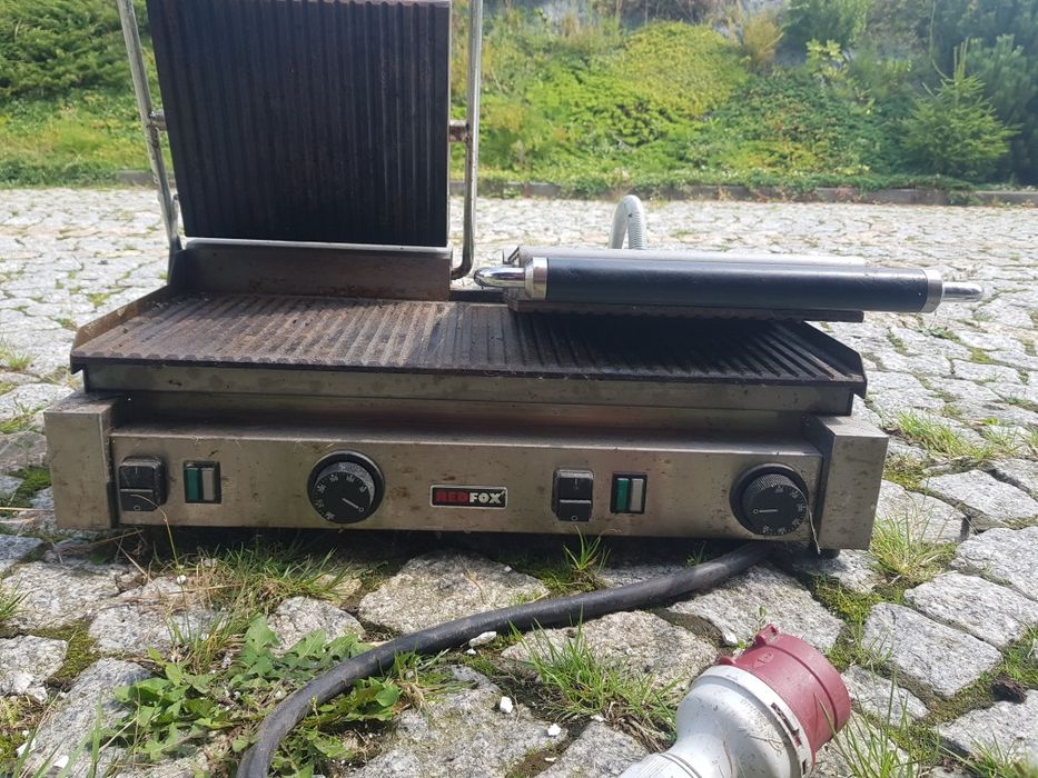 Grill kontaktowy