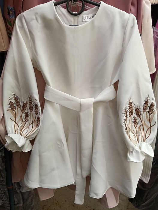 Сукня з вишивкою дитяча на дівчинку 110-128