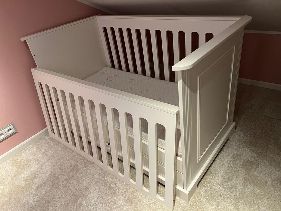 Łóżeczko Bellamy Ines 140x70 z funkcją tapczanika + markowy materac