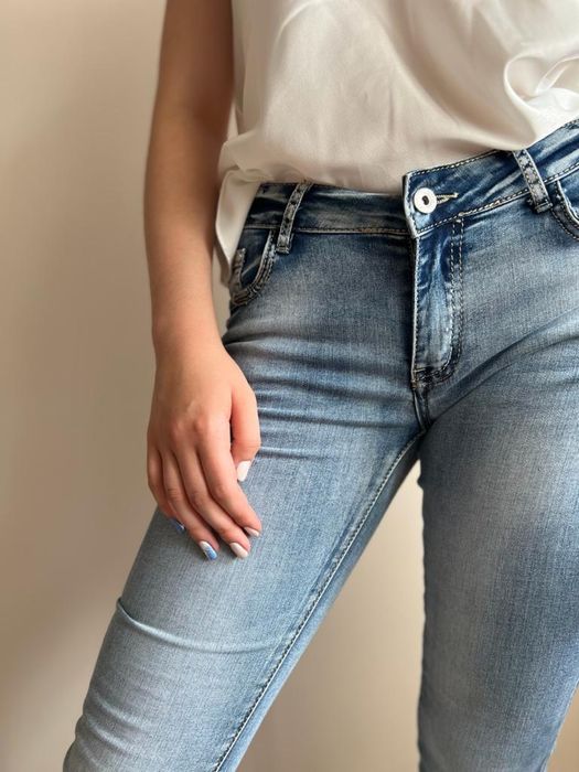 Джинси, розмір М